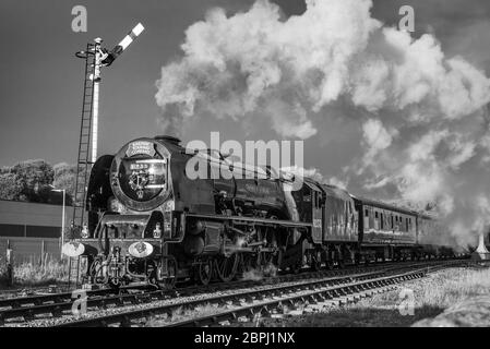 Nr. 46233 'Duchess von Sutherland "Midland und Scottish Railway (LMS) Prinzessin Krönung Klasse 4-6-2 'Pacific' Typ Dampflok 1938 gebaut. Stockfoto