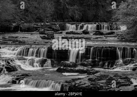 Aysgarth fällt in die Yorkshire Dales Stockfoto