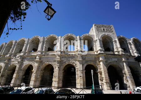 Außenansicht des Amphitheaters von Arles.Arles.Bouche-du-Rhone.Frankreich Stockfoto