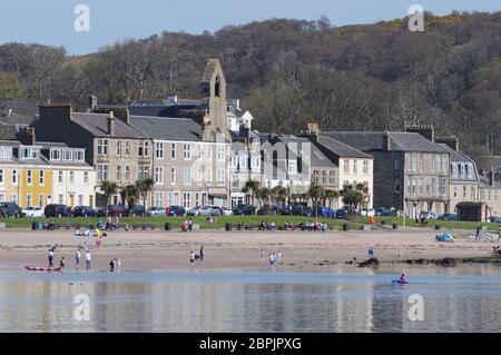 Strand am Meer in Millport auf der Isle of Cumbrae, Schottland, Großbritannien, Europa Stockfoto