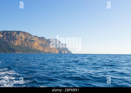 Cap Canaille Blick aus Meer, Frankreich. Französische höchste Klippe. Mittelmeer Stockfoto