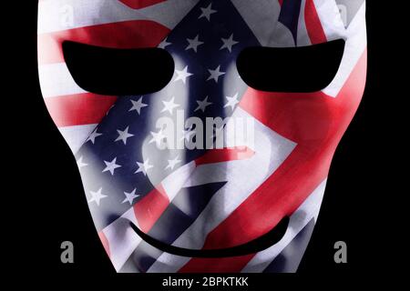 Maske mit USA und britischen Flaggen Textur Overlay Stockfoto