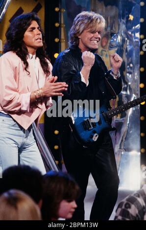 Modern Talking beim WWF Club 1986 - Modern Talking // Thomas anders und Dieter Bohlen (v. l. n. r.) // WDR TV-Show // WWF Club // 1986 Stockfoto