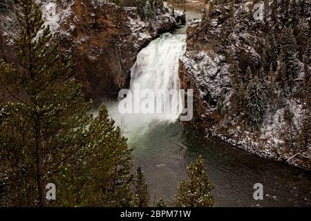 WY04413-00...WYOMING - Upper Falls of the Yellowstone River am oberen Ende des Grand Canyon of the Yellowstone im Yellowstone National Park. Stockfoto