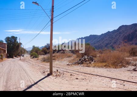 Schmutz der Straße Blick von Palmira, Bolivien. Quebrada de Palmira, Canyon Del Inca Stockfoto