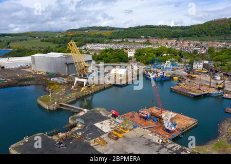 Luftaufnahme des Burntisland Fabrications Ltd ( BiFab) Yard in Burntisland in Fife, Schottland, Großbritannien Stockfoto