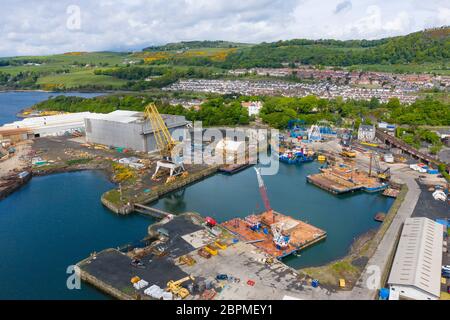 Luftaufnahme des Burntisland Fabrications Ltd ( BiFab) Yard in Burntisland in Fife, Schottland, Großbritannien Stockfoto