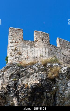 Mittelalterliche Steinburg Scaliger (Castello Scaligero) am Gardasee, Provinz Verona, Malcesine, Italien Stockfoto