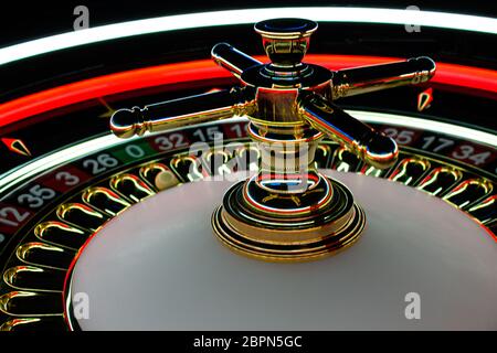 Traditionelles Roulette Rad, handgefertigt mit klassischem Look Stockfoto