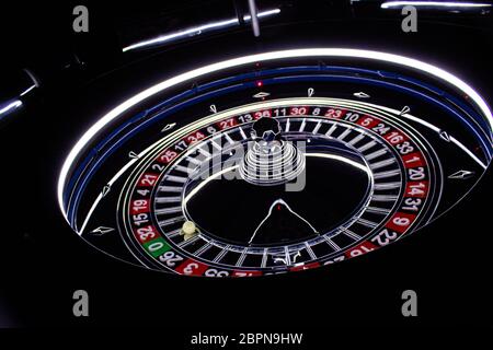 Traditionelles Roulette Rad, handgefertigt mit klassischem Look Stockfoto