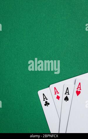 Vier Asse. Poker Karten am grünen Tisch. Stockfoto