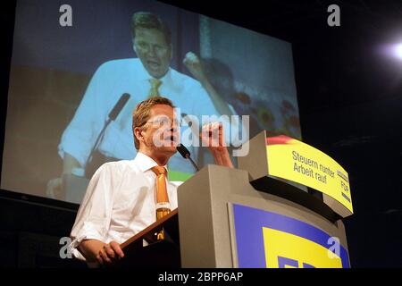 FDP Bundespartag 2005 in Köln - der deutsche Politiker und FDP Parteisitzende Guido Westerwelle. Stockfoto