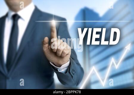 Geschäftsmann Ertrag Touchscreen gesteuert. Stockfoto