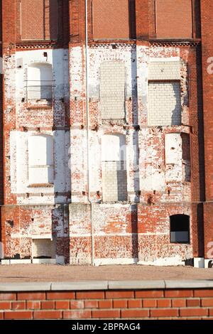 Ummauerten Windows auf einer Hauswand, alten Fabrikgebäude, BWK, Bremen wolle Kämmen, Bremen-Blumenthal, Bremen, Deutschland, Europa Stockfoto