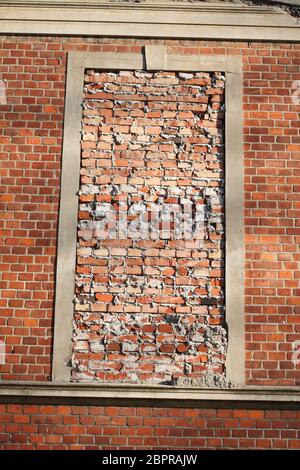 Ummauerten Fenster auf einer Hauswand, alten Fabrikgebäude, BWK, Bremer Wollkämmerei, Bremen-Blumenthal, Bremen, Deutschland, Europa Stockfoto