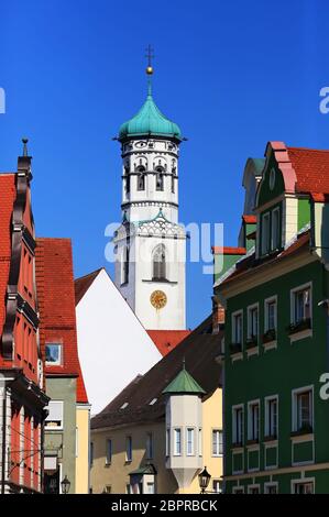 Die Sankt Martinskirche Memmingens ist eine Stadt in Bayern/Deutschland mit vielen historischen Sehenswürdigkeiten Stockfoto