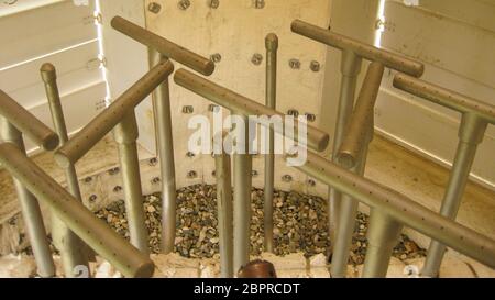 Gaskocher im Fackel System des geschlossenen Typs aussehen. Ein Asbestine in einer Fackel abdeckt. Stockfoto