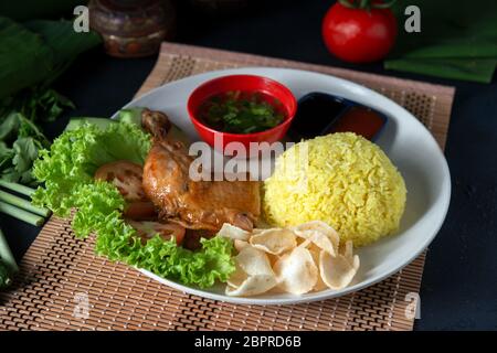 Huhn mit Reis drumstick, beliebten traditionellen malaysischen lokalen Essen. Stockfoto