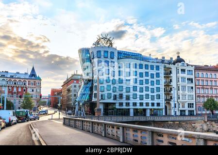 Tanzendes Haus von Prag in der Tschechischen Republik, keine Menschen. Stockfoto