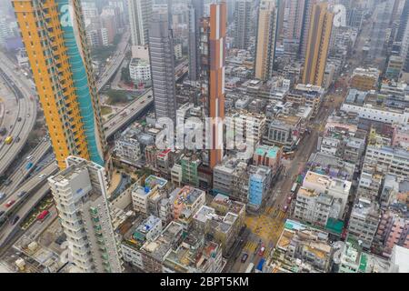 Kowloon City, Hong Kong: 21. Februar 2019: Blick von oben auf Hong Kong City Stockfoto