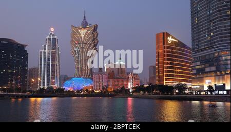 Nam Van Lake Macau - 22. Januar 2019: Zeitraffer der Skyline von Macau bei Nacht Stockfoto