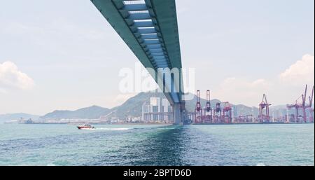 Kwai Tsing, Hongkong 02. Mai 2018:- Hongkong Kwai Tsing Container Terminals und Steinschneidbrücke Stockfoto