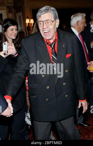 New York, NY, USA. 16 März 2012. Jerry Lewis bei der After Party für Jerry Lewis 86. Geburtstagsparty im New York Friars Club. Kredit: Steve Mack/Alamy Stockfoto