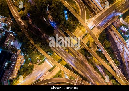 Hung Hom, Hongkong 05. September 2018:- Nachts Top-down des Straßenverkehrs Stockfoto