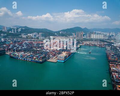 Kwai Tsing , Hongkong 02 Mai 2018:- Frachtcontainer Hafen Stockfoto