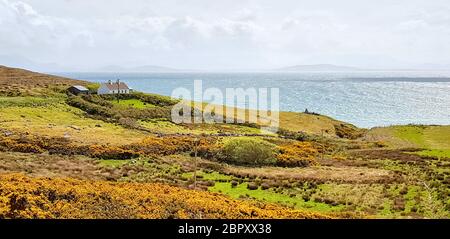 Idyllische Küstenlandschaft rund um Connemara, eine Region im Westen Irlands Stockfoto