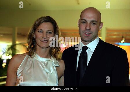 „Sportler treffen Sportler“ 9. Gala der Stiftung Deutsche Sporthilfe in Köln - die beiden Leichtathleten Heike Henkel und Paul Meier. Stockfoto