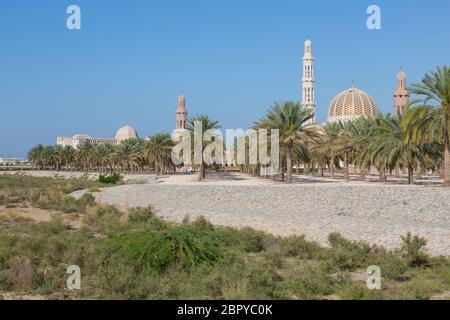 Blick auf Sultan Qaboos große Moschee Minarett, Muscat, Oman Mittlerer Osten, Asien Stockfoto