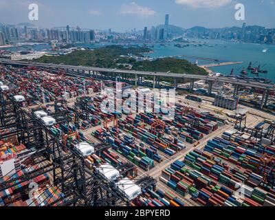 Kwai Tsing , Hongkong 02 Mai 2018:- Frachtcontainer Hafen Stockfoto
