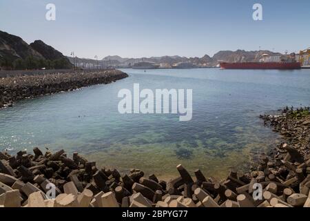 Blick auf den Hafen von Muttrah, Maskat, Oman, Naher Osten, Asien Stockfoto