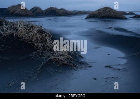 Mystische Landschaft der Stokksnes in der Nähe von Höfn bei Abenddämmerung, Island, Europa Stockfoto