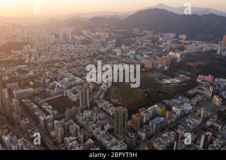 Nach Kwa Wan, Hongkong, 29. November 2018: Blick von oben auf die Wohnstadt von Hongkong Stockfoto