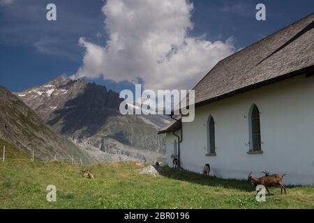 Kleine Kapelle auf einem mountainplateau in der Nähe Belalp in den Schweizer Alpen Stockfoto