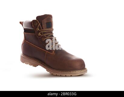 Herren Stiefeletten, braun, mit Nubukleder. Isoliert auf weißem Hintergrund, geschlossen Stockfoto