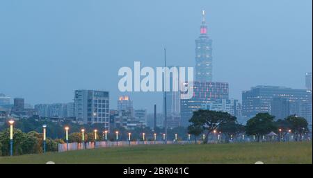 Taipei City, Taiwan, 27. Mai 2018:- Taipei City River Side am Abend Stockfoto