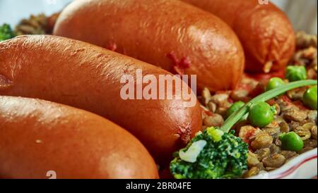 Lincolnshire Wurst und Linsen, köcheln lassen ein-Topf herzhaften Eintopf Stockfoto