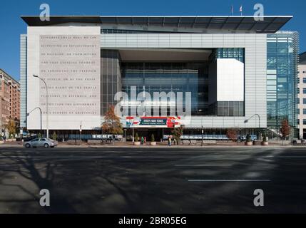 Das Newseum Gebäude in Washington DC, USA Stockfoto
