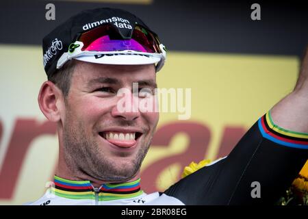 02.07.2016. Angers, Frankreich. Tour de France Etappe 3 von Granville nach Angers. Mark Cavendish Etappensieger mit seiner Familie auf dem Podium. Stockfoto