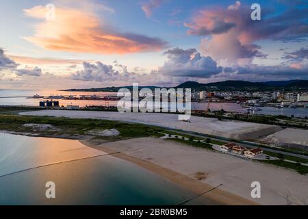 Ishigaki Insel in Japan unter Sonnenuntergang Stockfoto