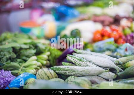 Gemüse auf einem Markt zu verkaufen. Siem Reap, Kambodscha, Südostasien Stockfoto