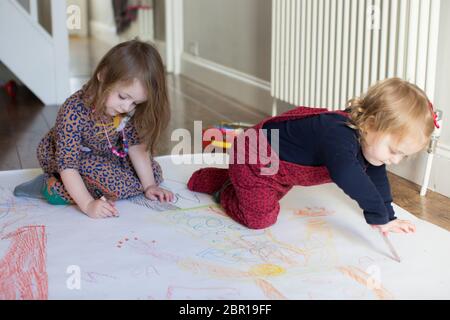 Kinder Färbung und Malerei Stockfoto