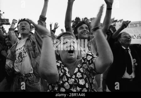 Jean-Marie Le Pen Anhänger bei der Front National Kundgebung in Marseille (marseille in englisch), Frankreich während des französischen Wahlkampfes 1988. Stockfoto