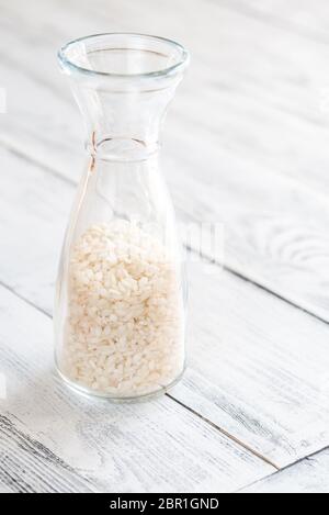 Arborio Reis in der Flasche Stockfoto