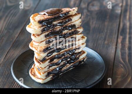 Schokolade gefüllte Pfannkuchen Stockfoto