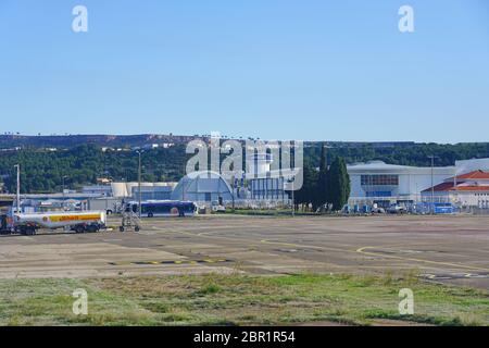 MARSEILLE, FRANKREICH -16 NOV 2019- Blick auf die Airbus-Produktionsstandorte und die Airbus Helicopters-Zentrale am Flughafen Marseille Provence (MRS Stockfoto