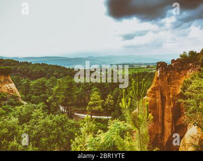 Schöne Luftaufnahme von Colorado Provence, Frankreich. Stockfoto